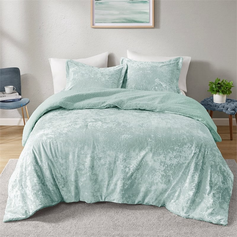 Olliix Intelligent Design Mira King/Cal King Comforter Mini Set in Aqua