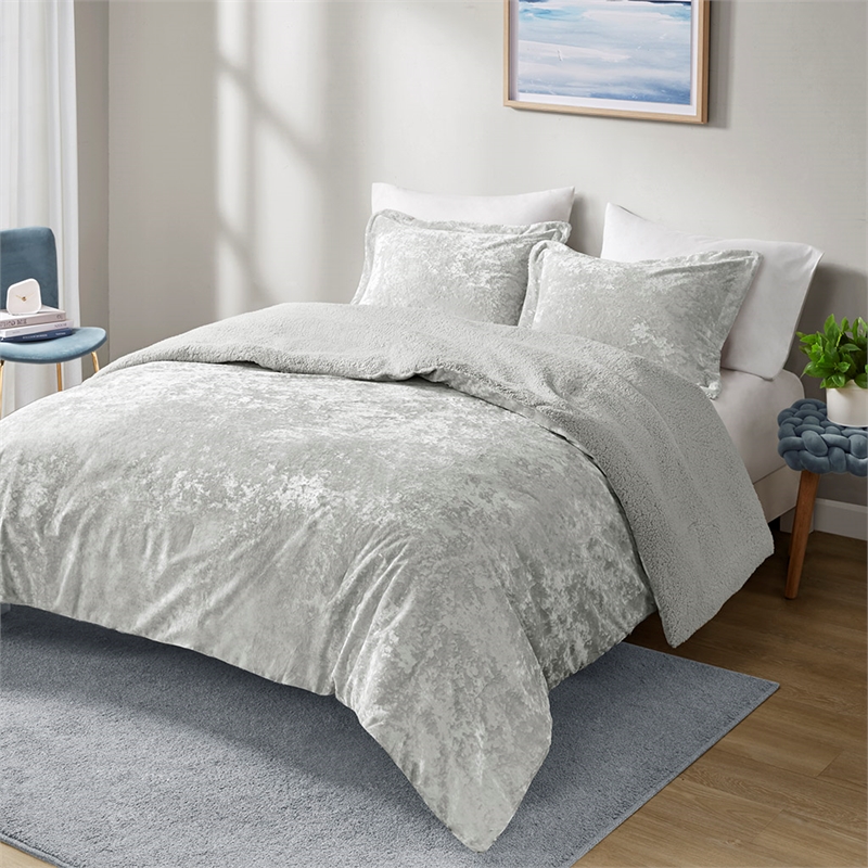 Olliix Intelligent Design Mira Twin/Twin XL Comforter Mini Set in Silver