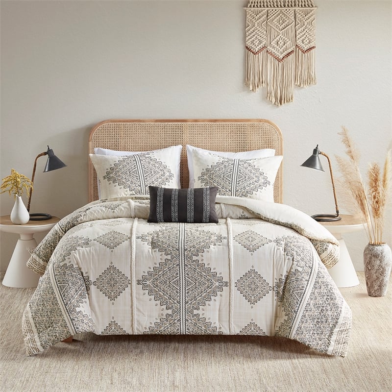Olliix Madison Park Ibiza Full/Queen Comforter Set Polyester in Black/Ivory