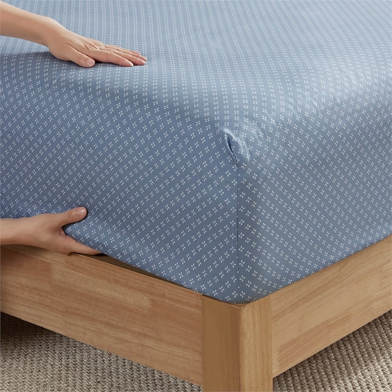 Olliix Madison Park Essentials Luna Queen Comforter Set Polyester in Blue