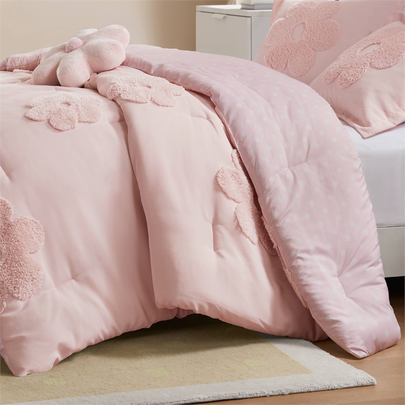 Olliix Intelligent Design Kids Gracie Full/Queen Comforter Set Polyester in Pink