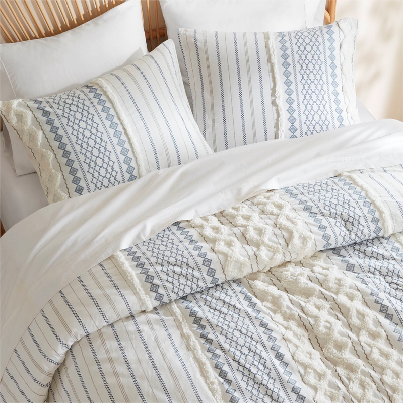 Olliix INK+IVY Imani Full/Queen Comforter Mini Set Cotton in White/Navy