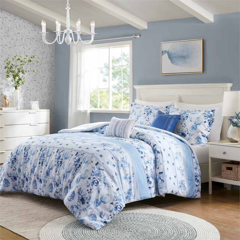Olliix Intelligent Design Christa Twin/Twin XL Comforter Set Polyester in Blue