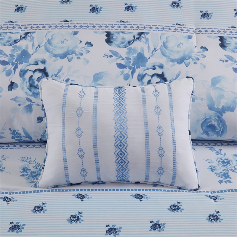 Olliix Intelligent Design Christa Full/Queen Comforter Set Polyester in Blue