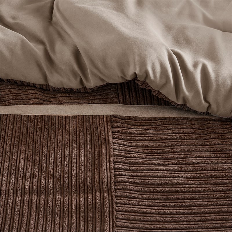 Olliix Madison Park Dallas Queen Comforter Set Polyester in Brown