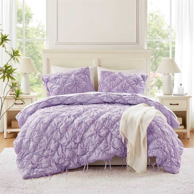 Olliix Intelligent Design Lily Full/Queen Comforter Set Microfiber in Purple
