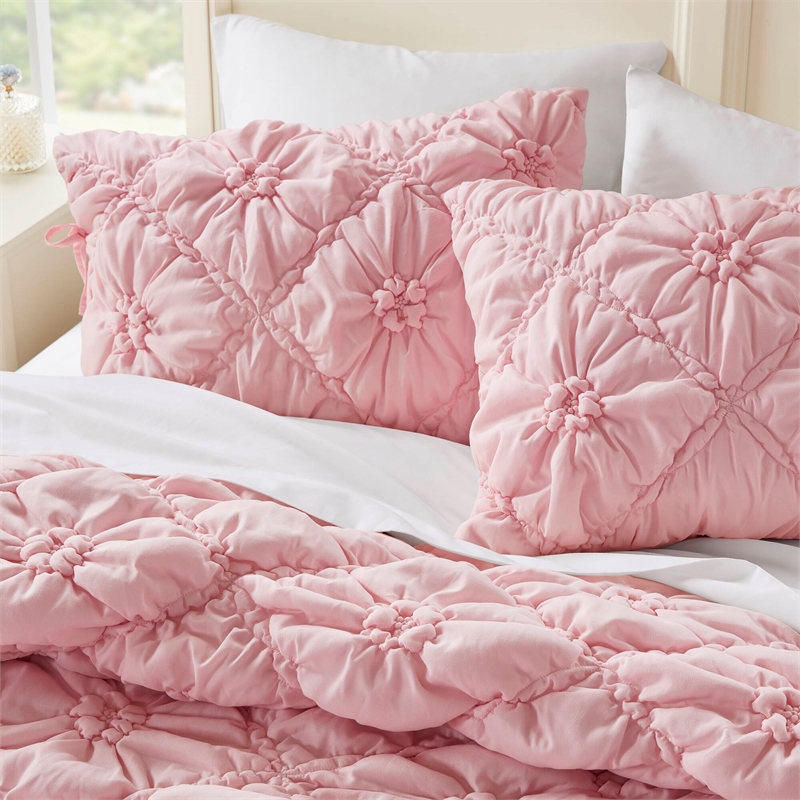 Olliix Intelligent Design Lily Full/Queen Comforter Set Microfiber in Pink