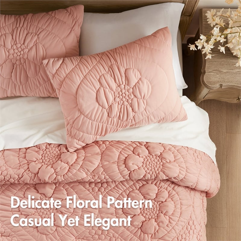 Olliix Madison Park Elise Full/Queen Comforter Set Polyester in Pink