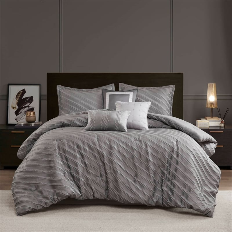 Olliix Madison Park Riva Queen Comforter Set Polyester in Grey