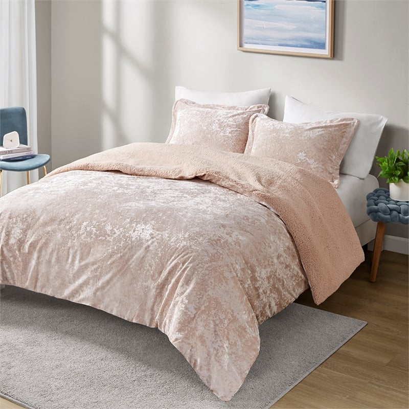 Olliix Intelligent Design Mira Full/Queen Comforter Mini Set Polyester in Blush