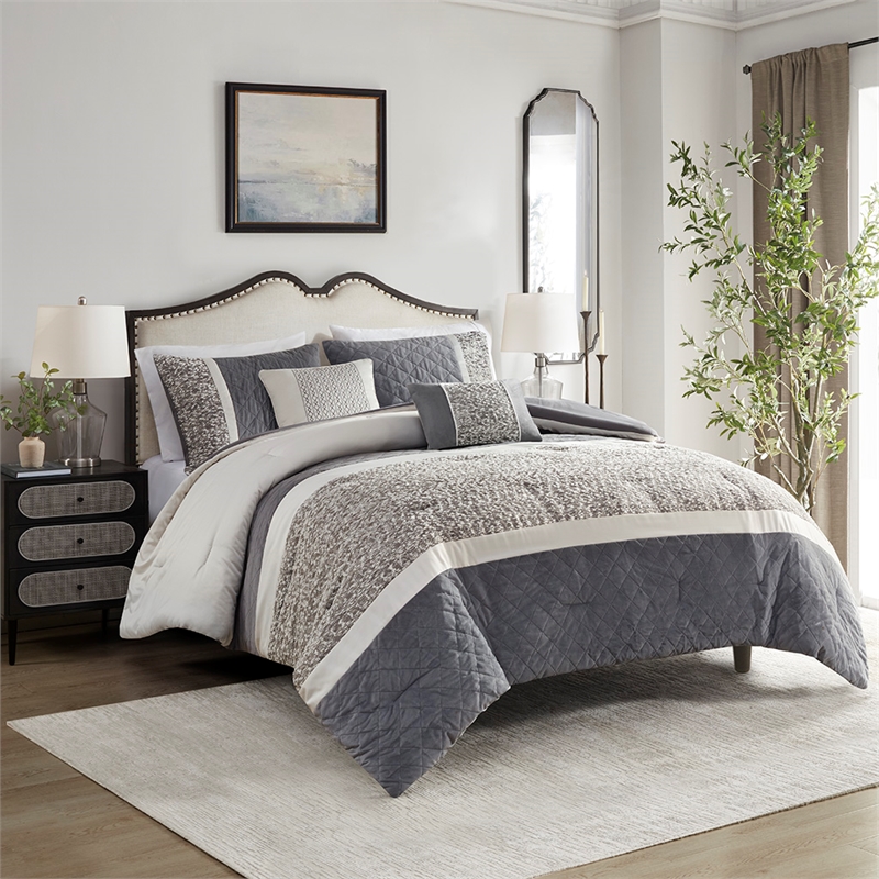 Olliix Madison Park Amelia Full/Queen Comforter Set Polyester in Grey