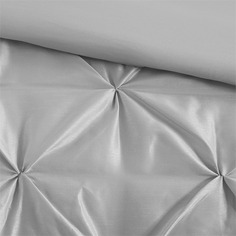 Olliix Madison Park Laurel Cal King Comforter Set Polyester in Grey