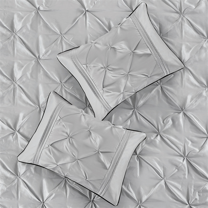 Olliix Madison Park Laurel Cal King Comforter Set Polyester in Grey