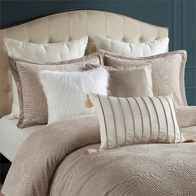 Olliix Madison Park Signature Pescal Full/Queen Comforter Set Polyester in Beige