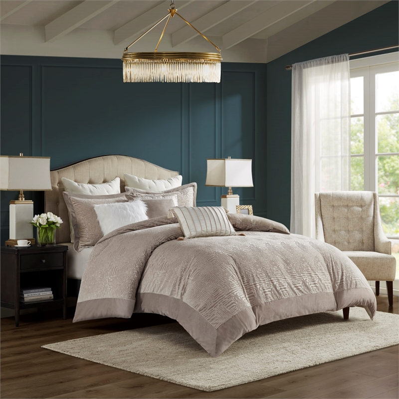 Olliix Madison Park Signature Pescal Full/Queen Comforter Set Polyester in Beige