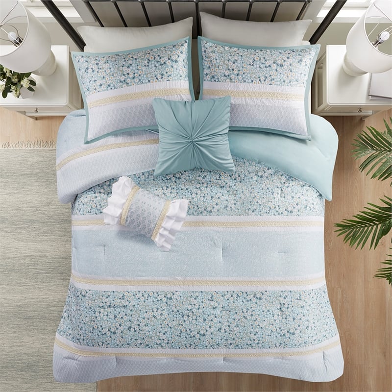 Olliix Madison Park Caralie Full/Queen Comforter Set Polyester in Aqua