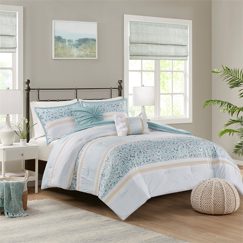 Olliix Madison Park Caralie Full/Queen Comforter Set Polyester in Aqua