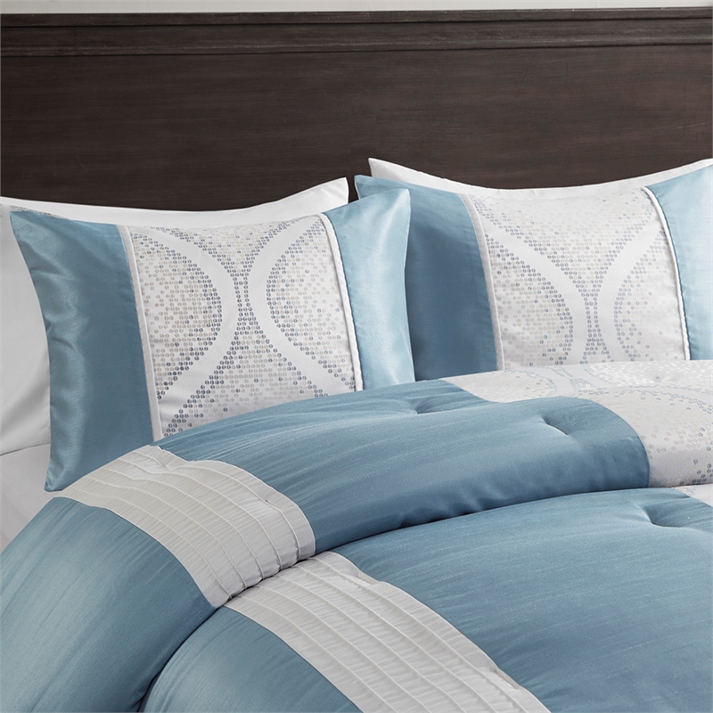 Olliix Madison Park Lori Full/Queen Comforter Set Polyester in Teal/Silver