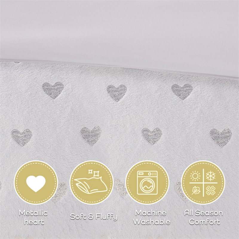 Olliix Intelligent Design Rosalie Full/Queen Comforter Set in White/Gold