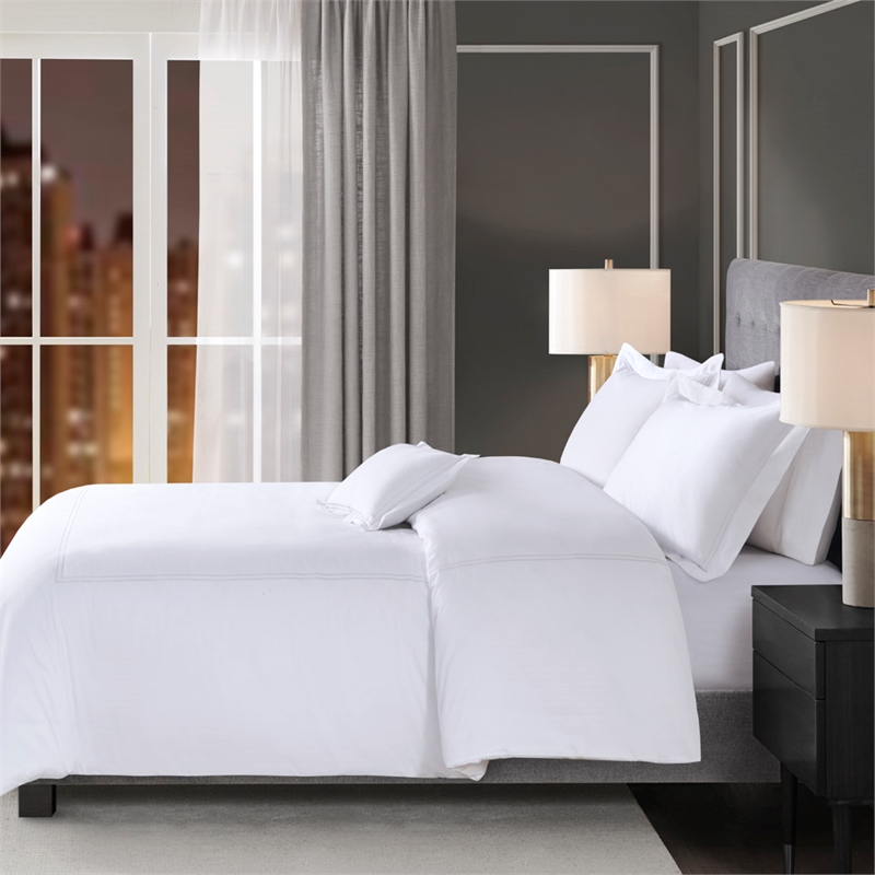 Olliix Madison Park 500 Thread Count King/Cal King Duvet Cover Set in White