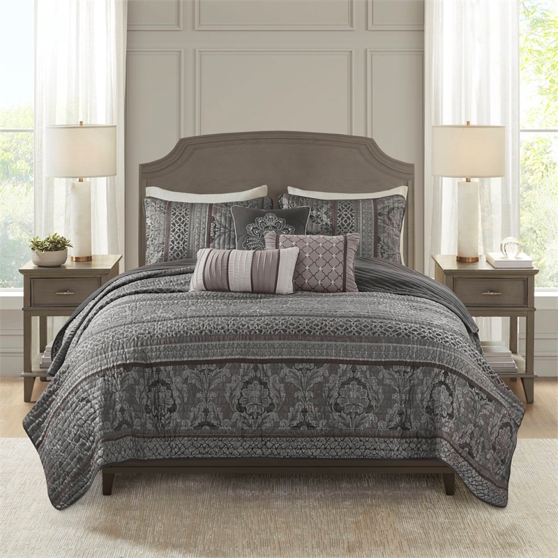 Olliix Madison Park Bellagio King/Cal King Quilt Set Cotton in Grey