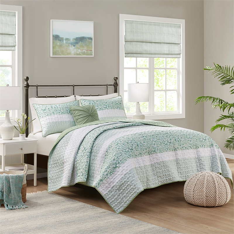 Olliix Madison Park Caralie Full/Queen Quilt Set Polyester in Green