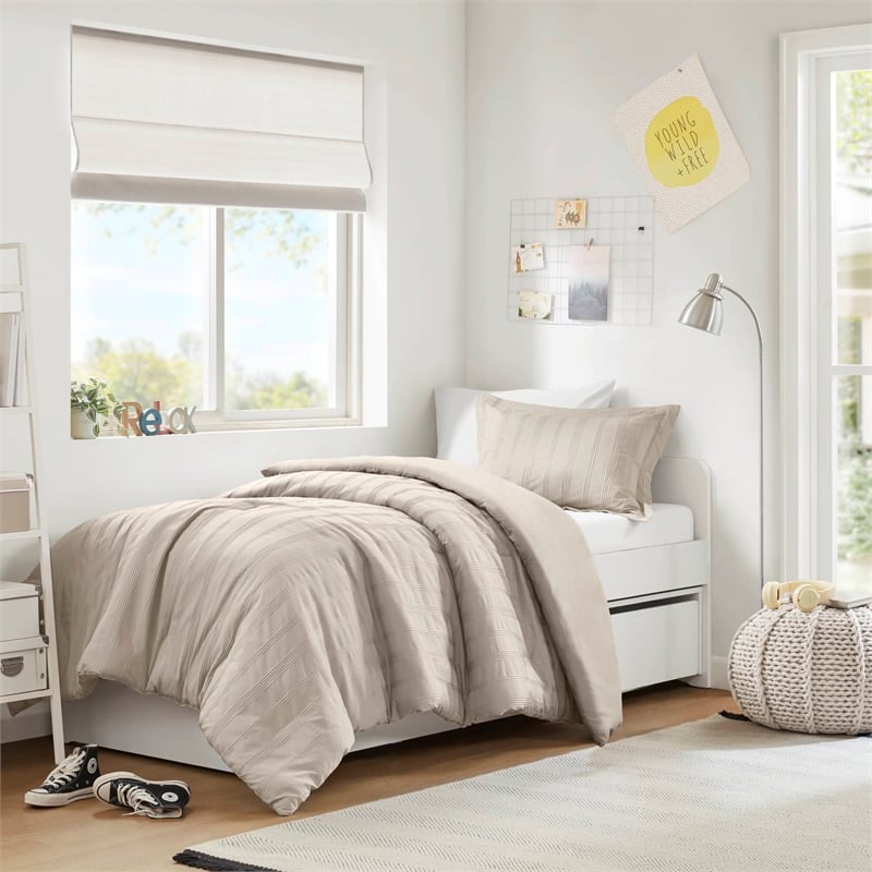 Olliix Super Listing Logan Twin/Twin XL Duvet Set Polyester in Neutral