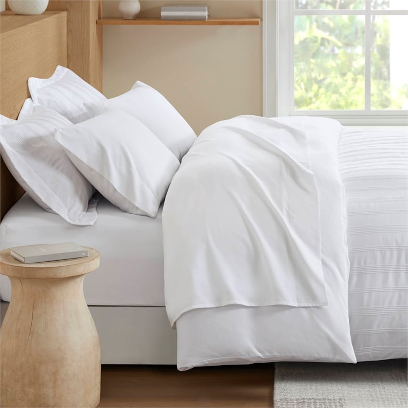 Olliix Super Listing Logan Queen Duvet Set Polyester in White