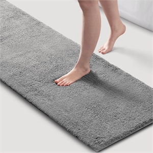 Olliix Madison Park Signature Marshmallow 20x30&quot Bath Rug Polyester in Grey