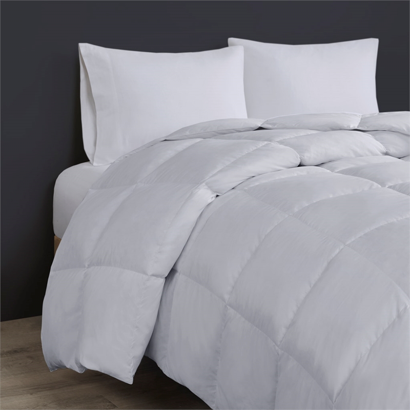 Olliix True North by Sleep Philosophy Warmt Twin/Twin XL Comforter in Light Grey
