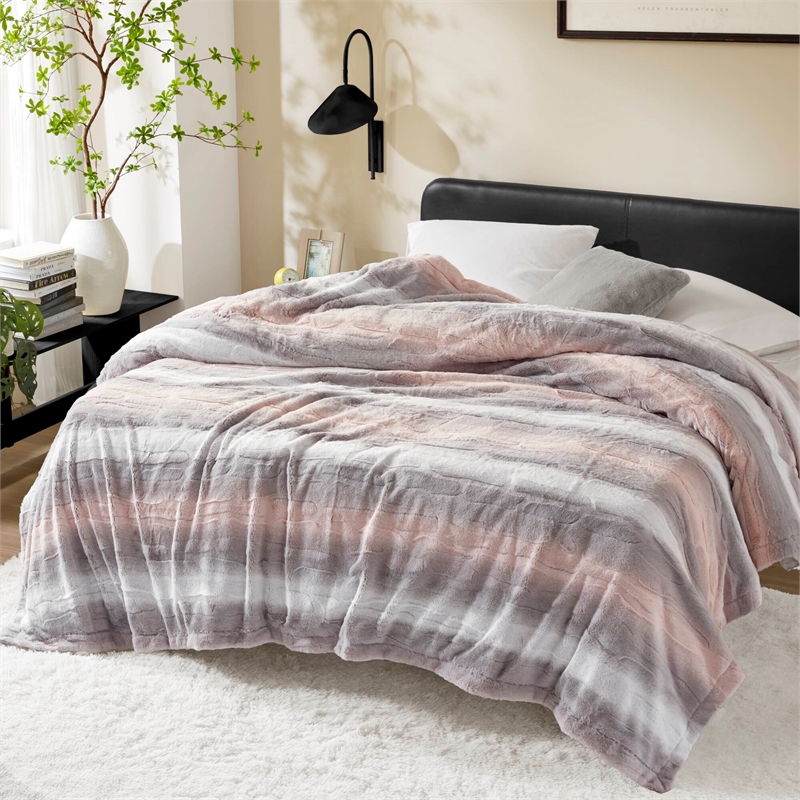 Olliix Madison Park Zuri 66x90