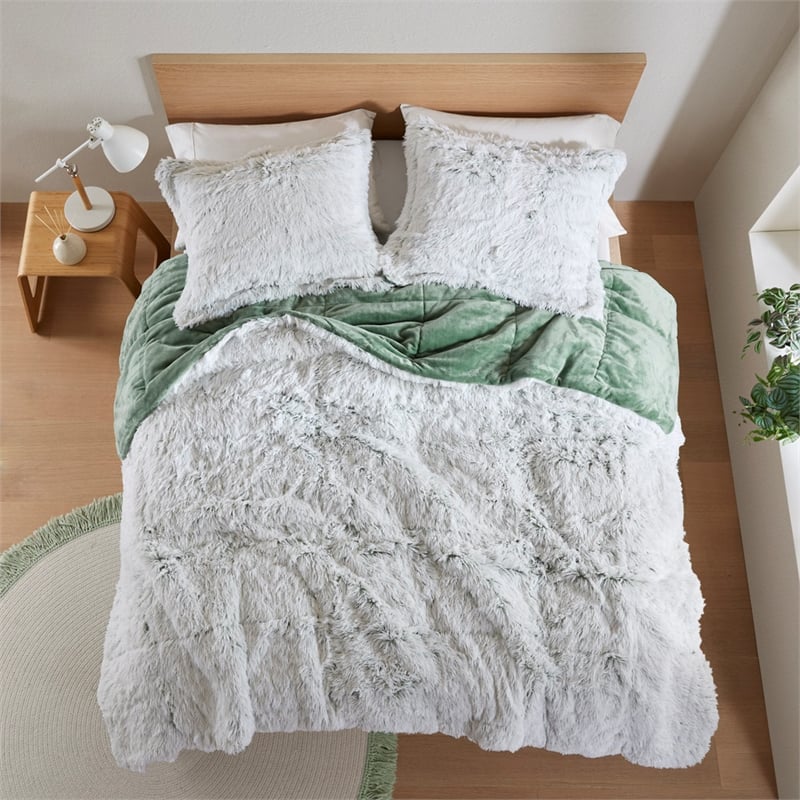Olliix Intelligent Design Malea Twin/Twin XL Comforter Mini Set in Green/White