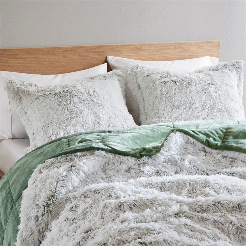 Olliix Intelligent Design Malea King/Cal King Comforter Mini Set in Green/White
