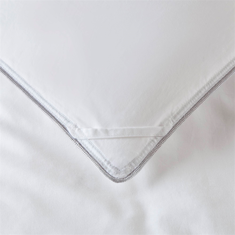 Olliix Harbor House White Goose Down Full/Queen Comforter Set Cotton in White
