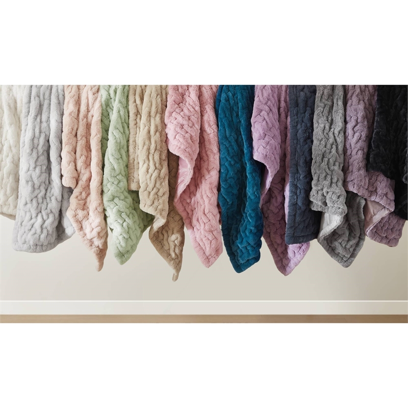 Olliix Madison Park Ruched Fur 50x60