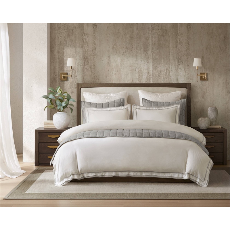 Olliix Harbor House Linen Blend King/Cal King Duvet Cover Set in White/Gray