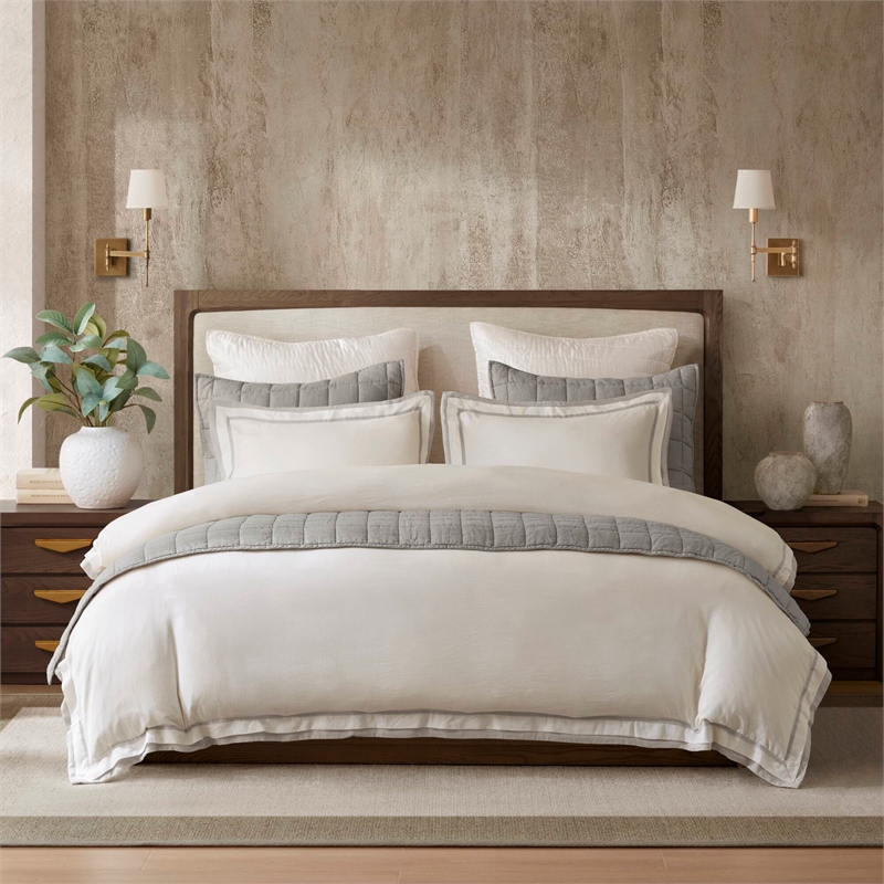 Olliix Harbor House Linen Blend King/Cal King Duvet Cover Set in White/Gray