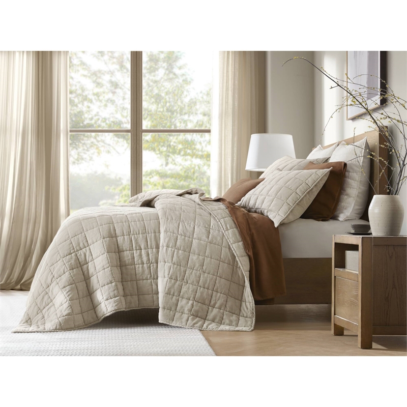 Olliix Harbor House French Flax King/Cal King Quilt Set Linen in Linen