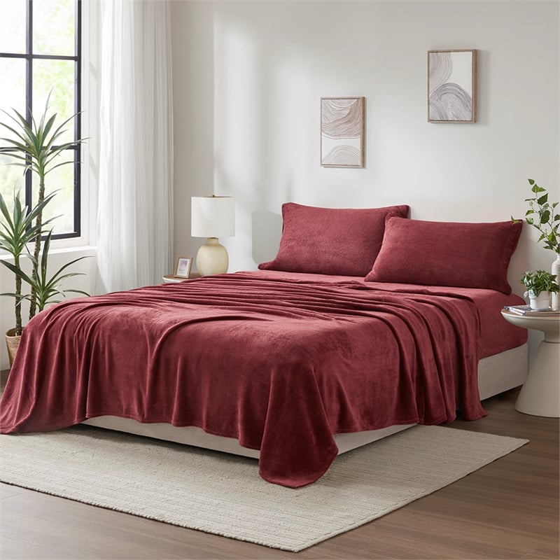 Olliix True North by Sleep Philosophy Soloft Plush Queen Sheet Set in Burgundy
