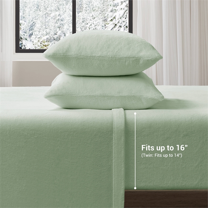 Olliix True North by Sleep Philosophy Soloft Plush Queen Sheet Set in Green