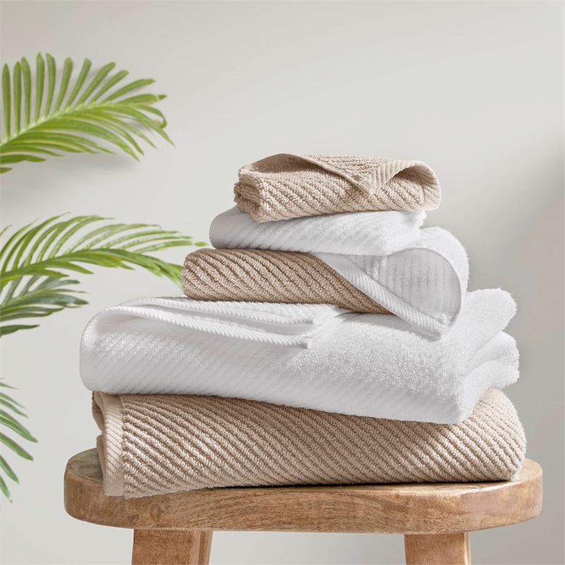 Olliix Madison Park Diagonal Ribbed 4-Piece Bath Towel Cotton in White