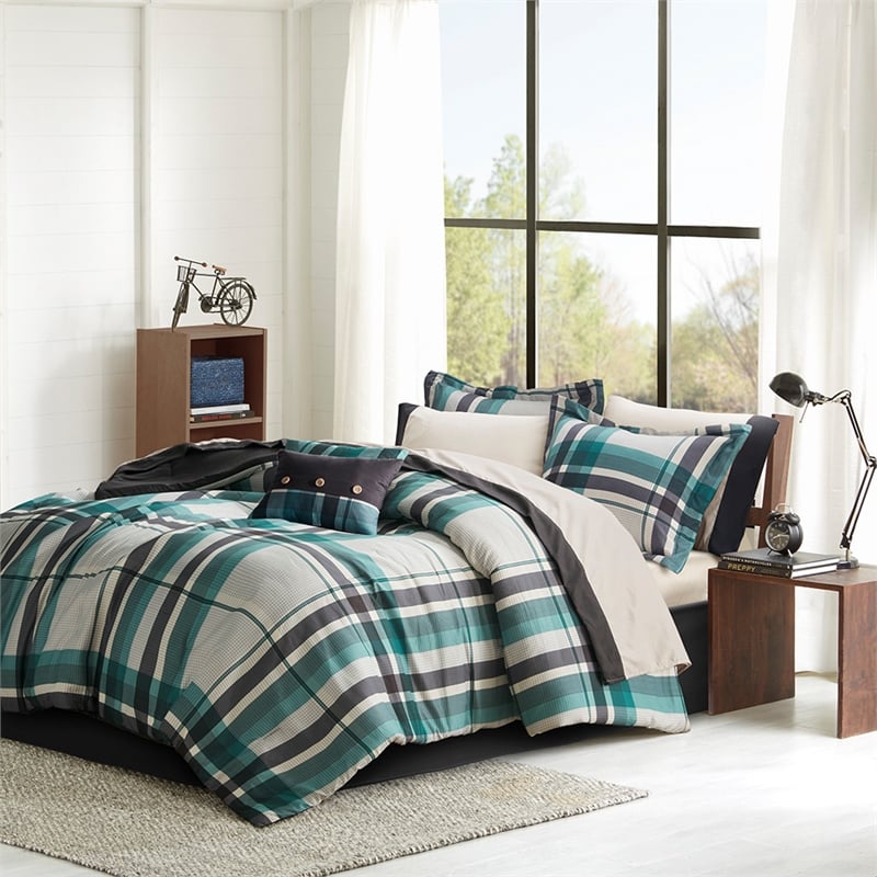 Olliix Intelligent Design Robbie Queen Comforter Set Polyester in Teal/Black