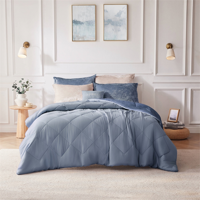 Olliix Intelligent Design Felicia Twin/Twin XL Comforter Set Polyester in Blue