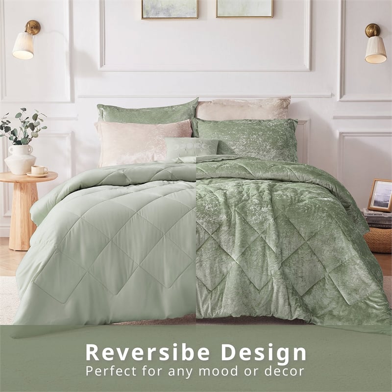 Olliix Intelligent Design Felicia Twin/Twin XL Comforter Set Polyester in Green
