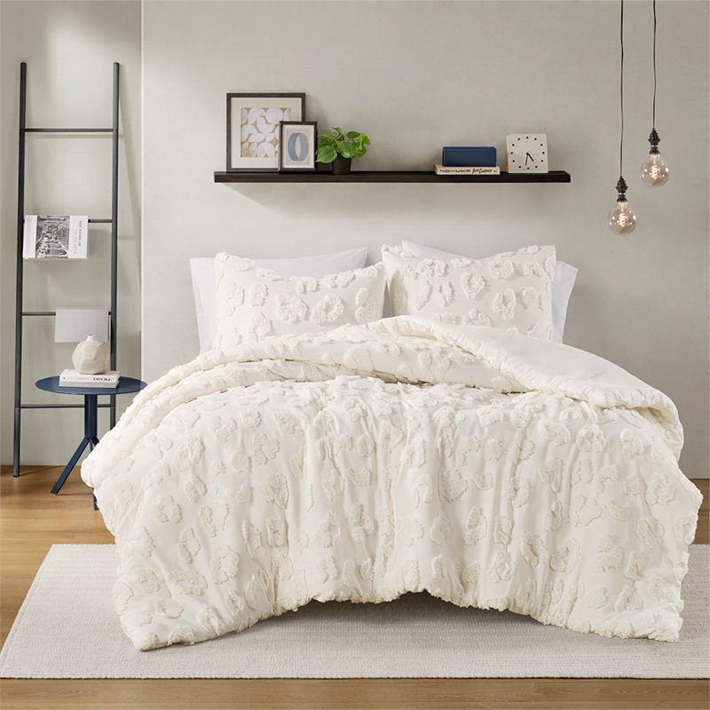 Olliix Intelligent Design Larissa Twin/Twin XL Comforter Mini Set in  Off White