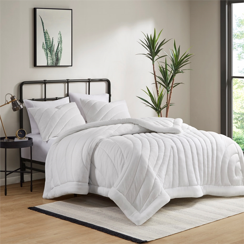 Olliix Urban Habitat Juniper Full/Queen Comforter Mini Set Polyester in White
