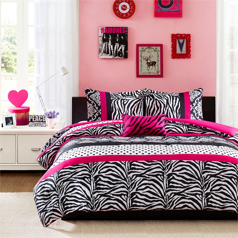 Olliix Intelligent Design Reagan Twin/Twin XL Comforter Set Polyester in Pink