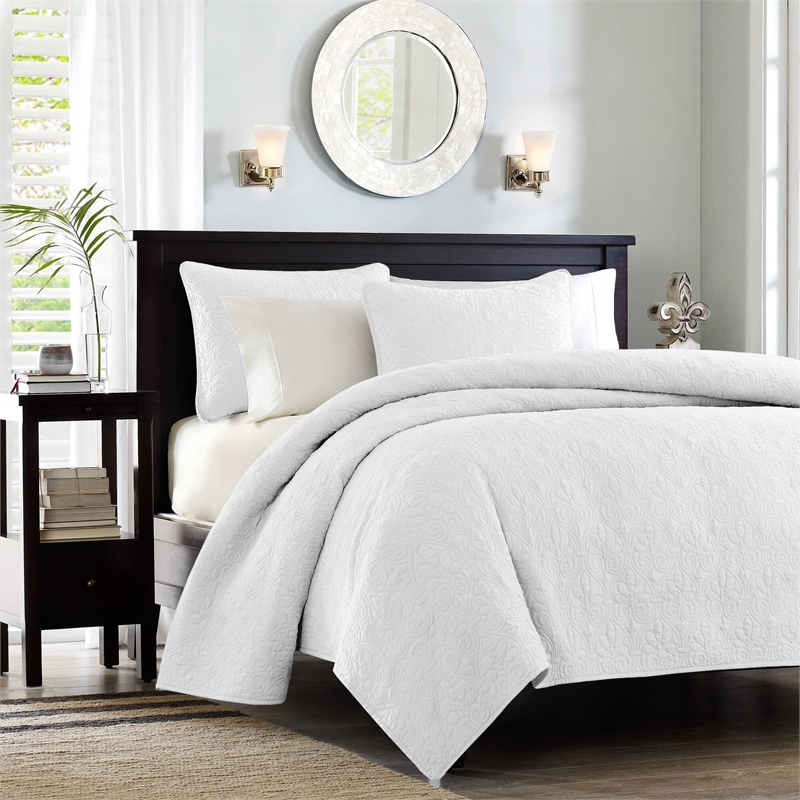 Olliix Madison Park Quebec King/Cal King Coverlet Mini Set Cotton in White