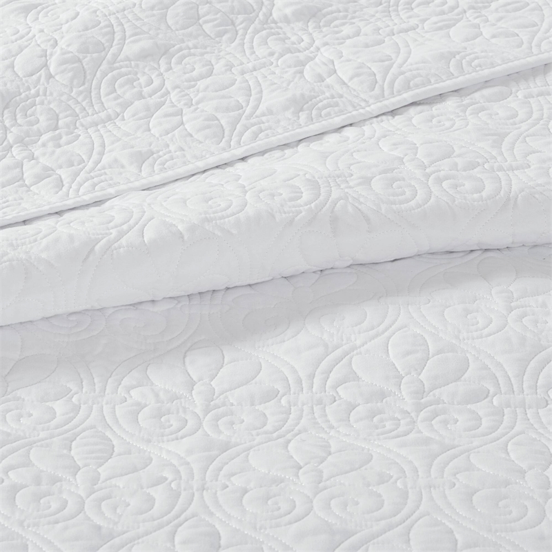 Olliix Madison Park Quebec Twin/Twin XL Coverlet Mini Set Cotton in White