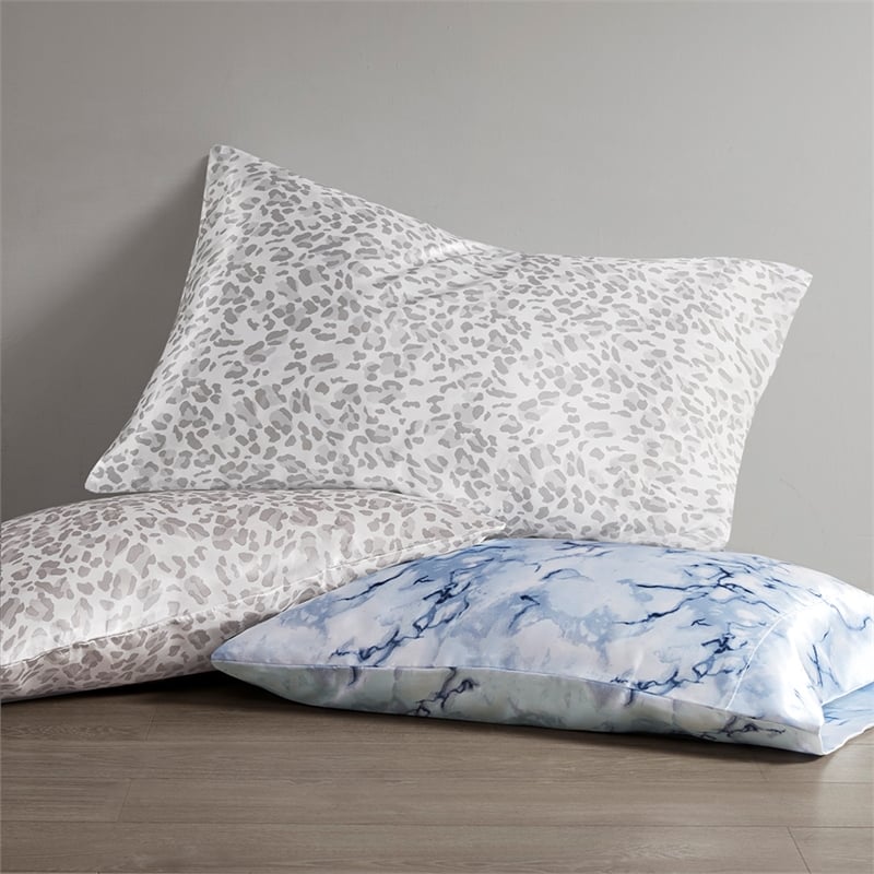 Olliix Madison Park Essentials Printed Satin Twin Sheet Set in Blue Marble